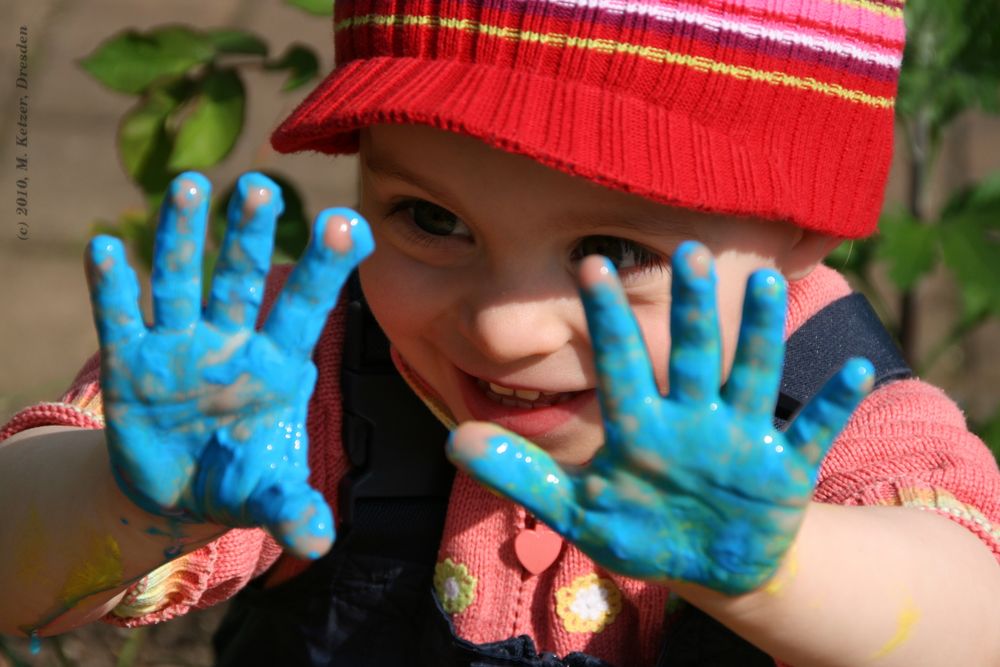 Schöne blaue Kleckserei