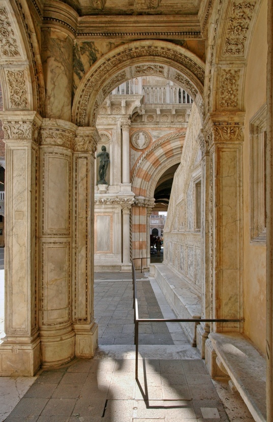 Schöne Details im Palazzo Ducale