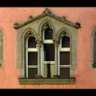 Schöne gotische Fensterkombination am Baumburger Turm in Regensburg 1
