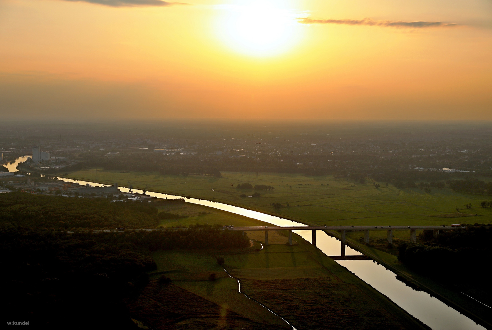 schöne Grüße aus dem Huntetal (Luftbild, aerial)