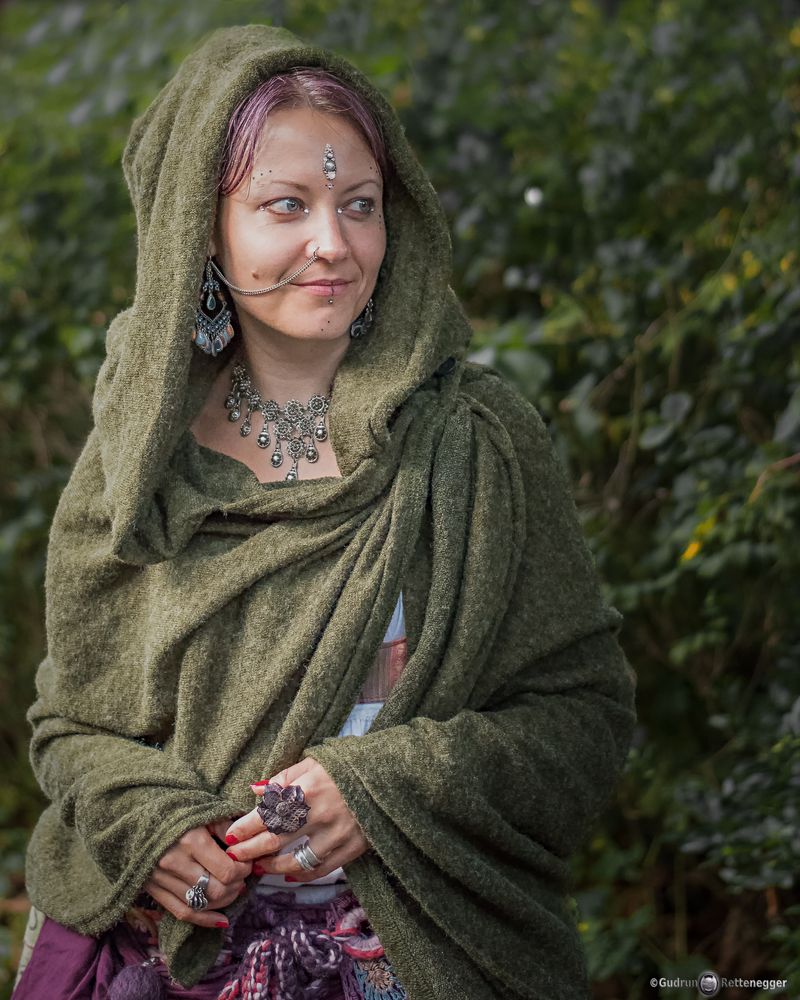 Schöne Maid Foto & Bild portrait, portrait frauen, outdoor Bilder auf