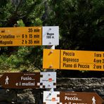 schöne Wanderwege im Maggia-Tal