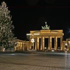 Schöne Weihnachten vom Brandenburger Tor