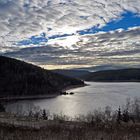 Schöne Wolkenformationen über der Talsperre Eibenstock