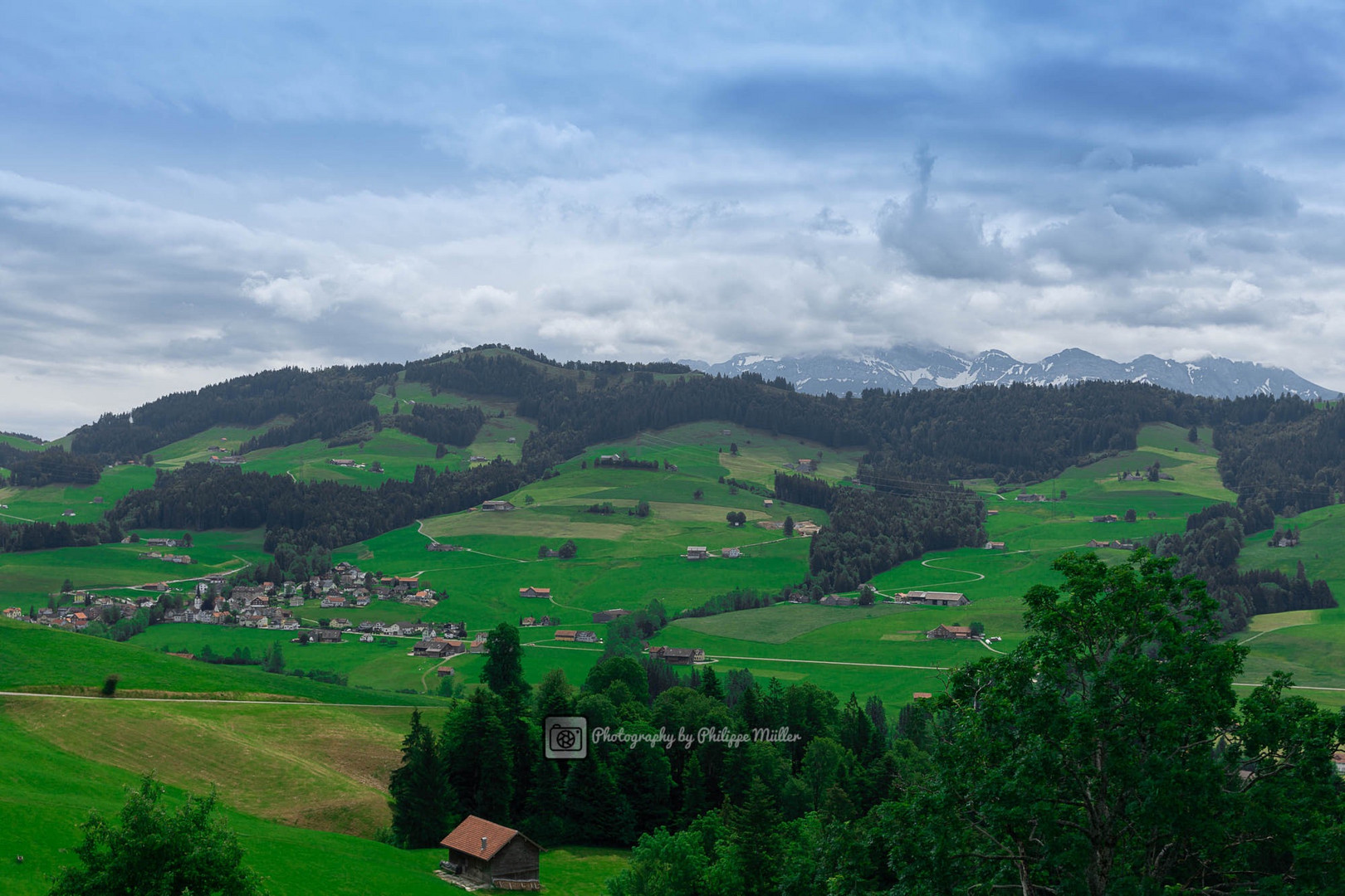 Schönengrund mit Säntis im Hintergrund 