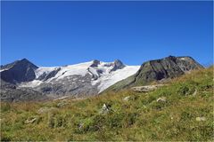 schöner Blick auf die gegenüberliegende Talseite