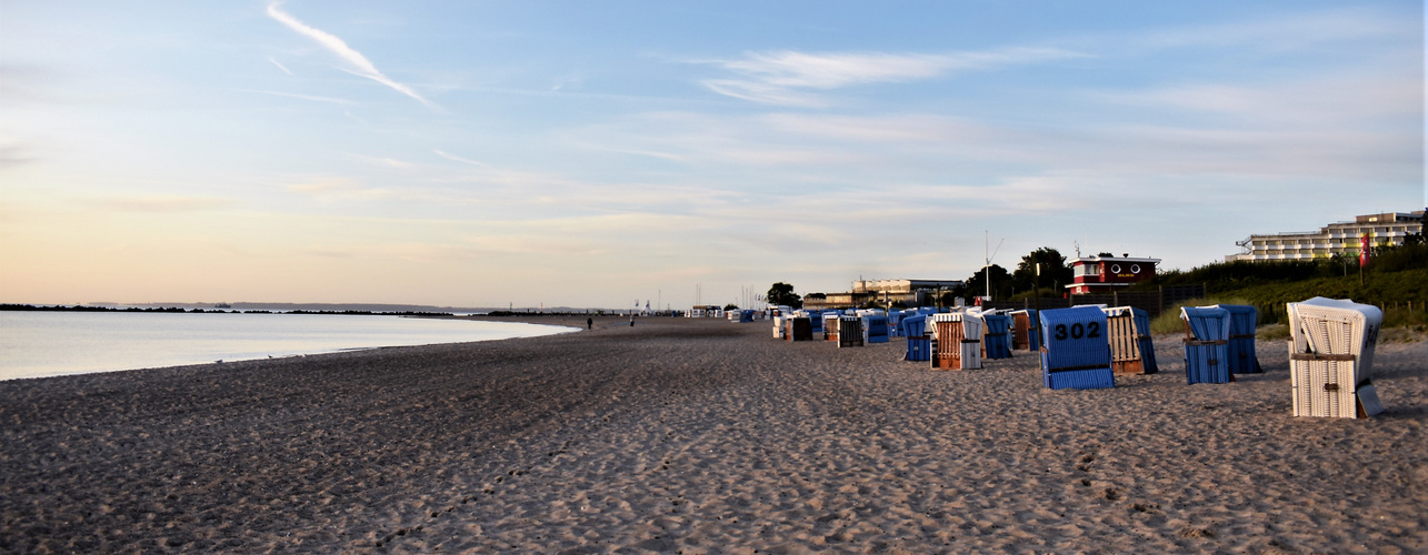 schöner Ostsee Sandstrand in Damp - Schleswig Holstein