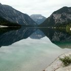 schöner See am Alpenrand