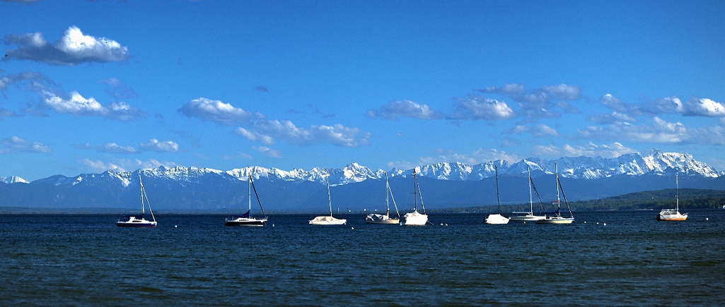 Schöner See mit Bergblick- Ammersee