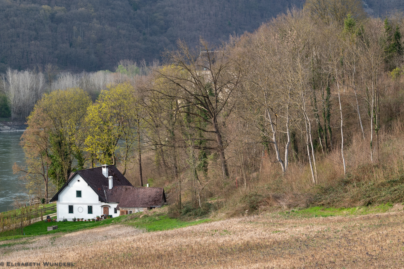 Schöner Wohnen am Fluß  - Donau in der Wachau