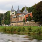 Schöner wohnen an der Elbe !