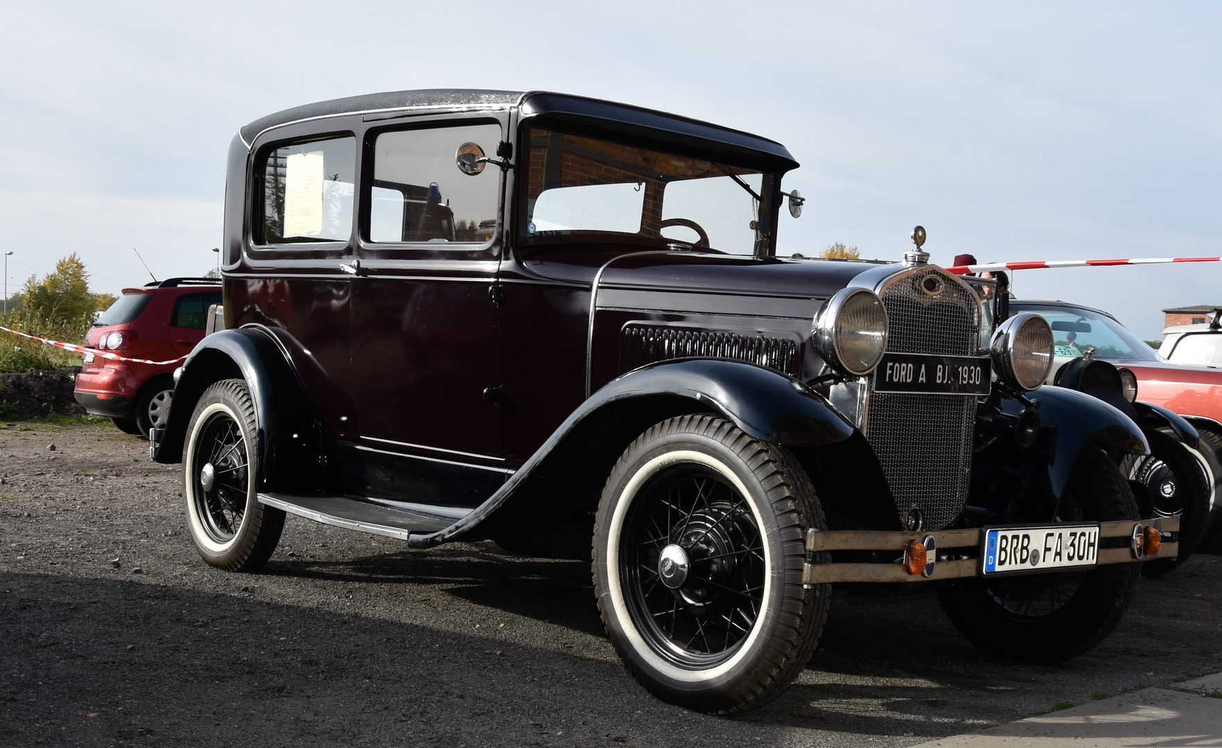 schönes altes Auto Marke Ford 