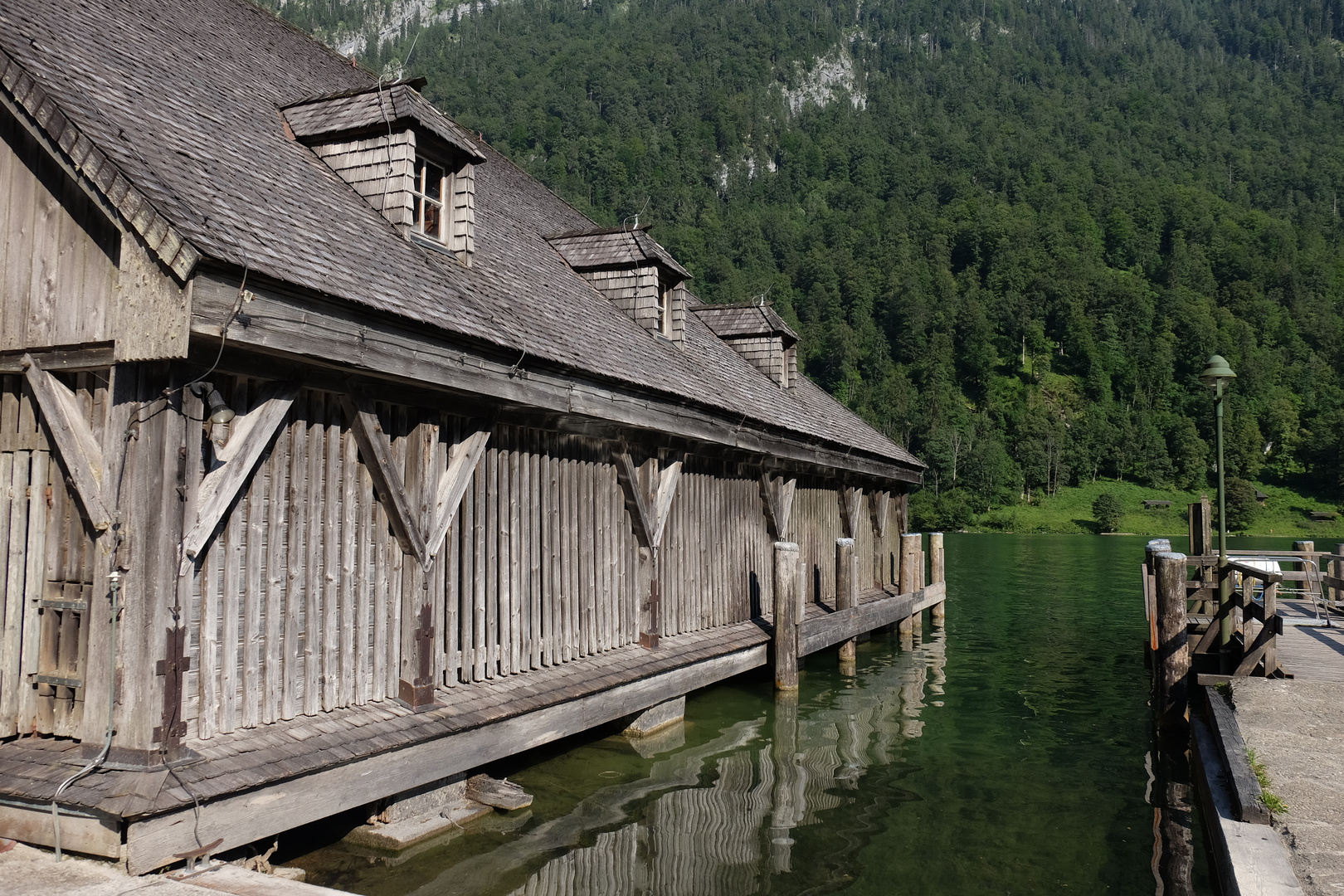 Schönes altes Bootshaus...