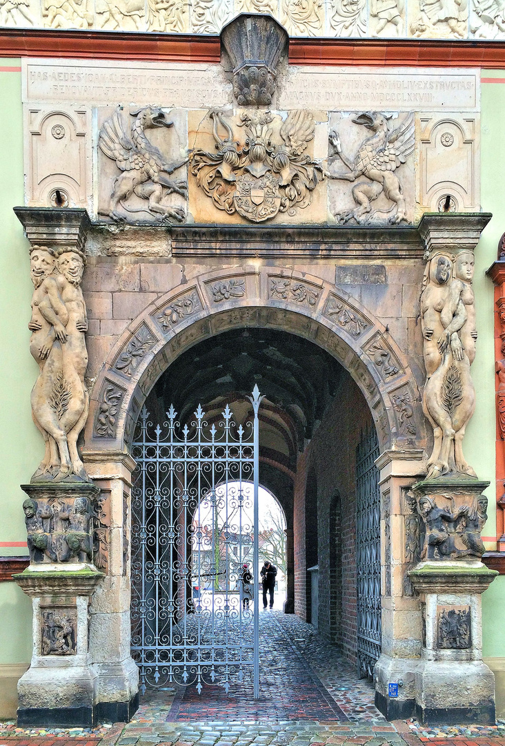 Schönes altes Portal