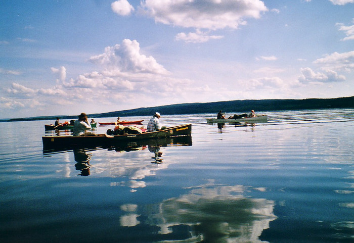 schönes glattes wasser