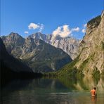 schönes kaltes Bergseewasser