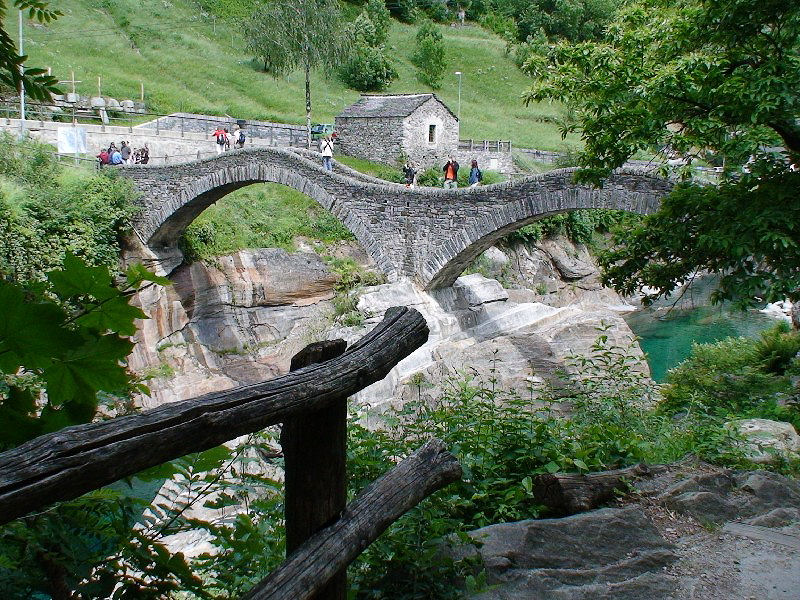 Schönes Tessin (besonders im Frühling)