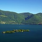 Schönes Tessin,- Blick von Ronco auf die Brissago-Inseln ....