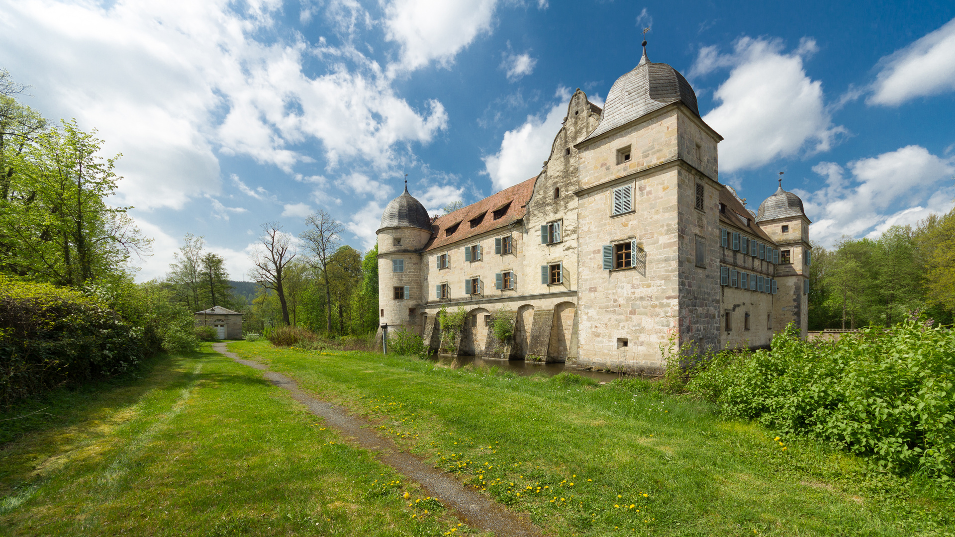 schönes Wasserschloß in Mitwitz