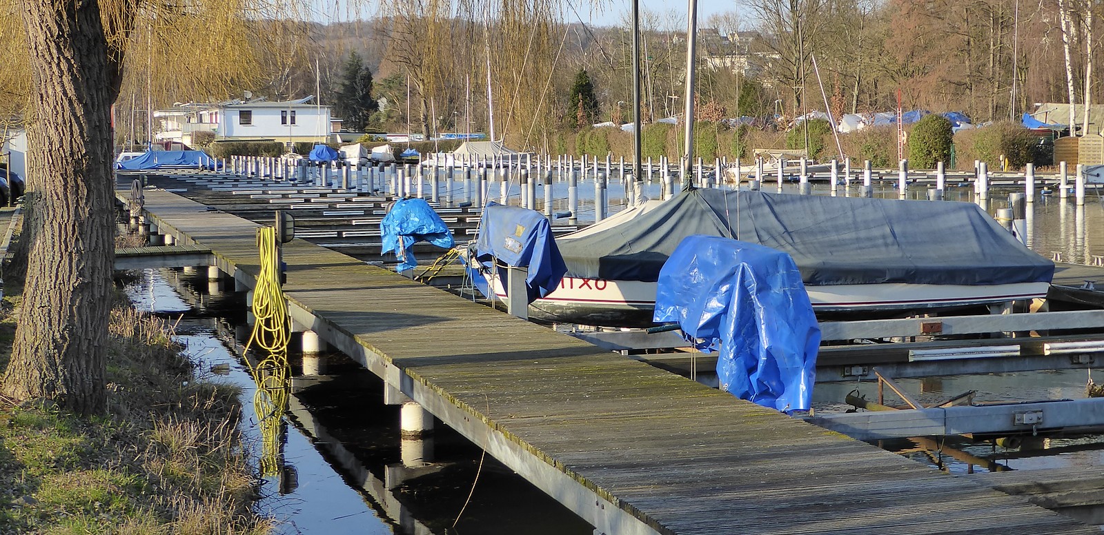 Schönes Wetter, aber die Segelsaison ist noch nicht eröffnet.