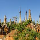 Schönheit im Verfall - Shwe Inn Tain Pagodenfeld