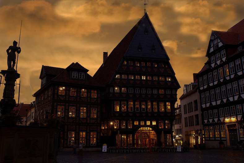 Schönster Fachwerkbau der Welt in Hildesheim:Knochenhaueramtshaus