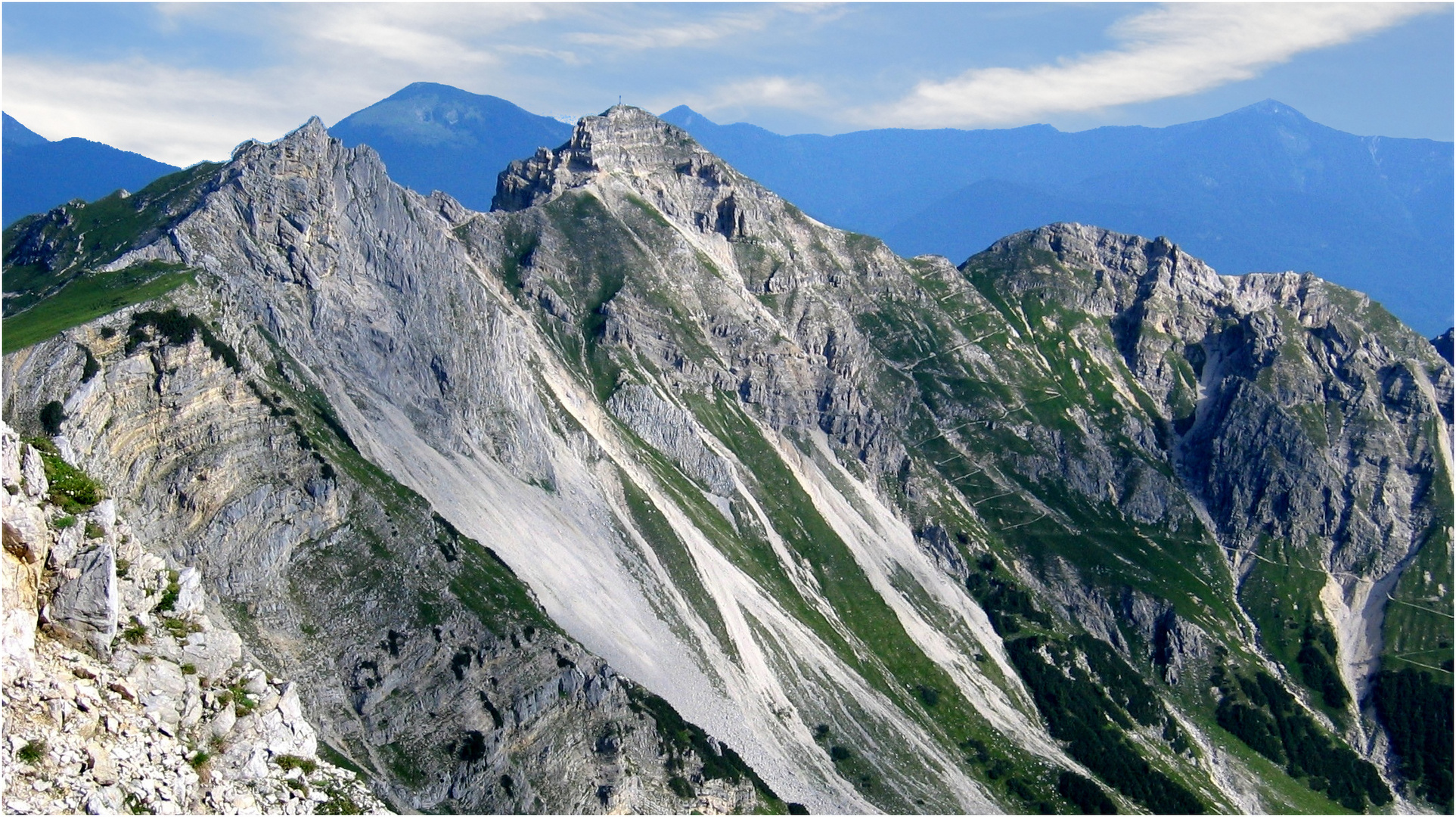 Schöttelkarspitze (2050 m) gesehen von…