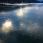 schon stabilere zusammengewachsene Eisfläche auf dem selben Wasserspiegel ...