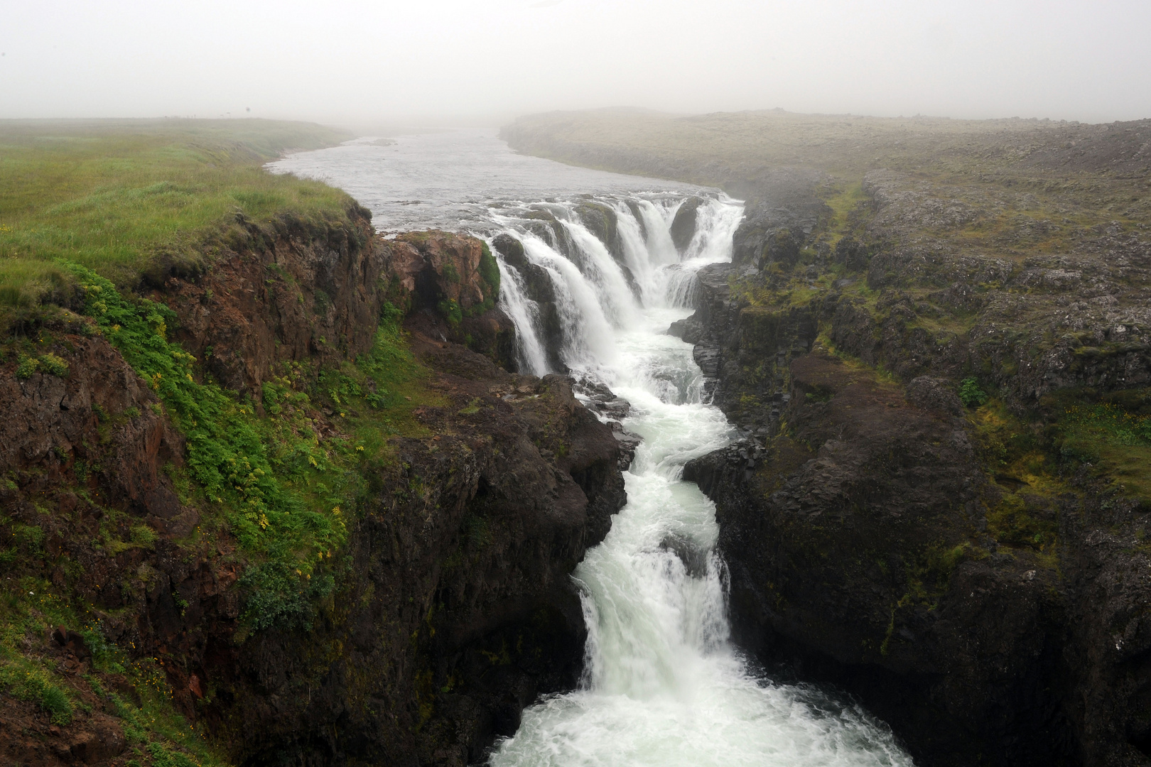 Schon wieder ein riesen Wasserfall