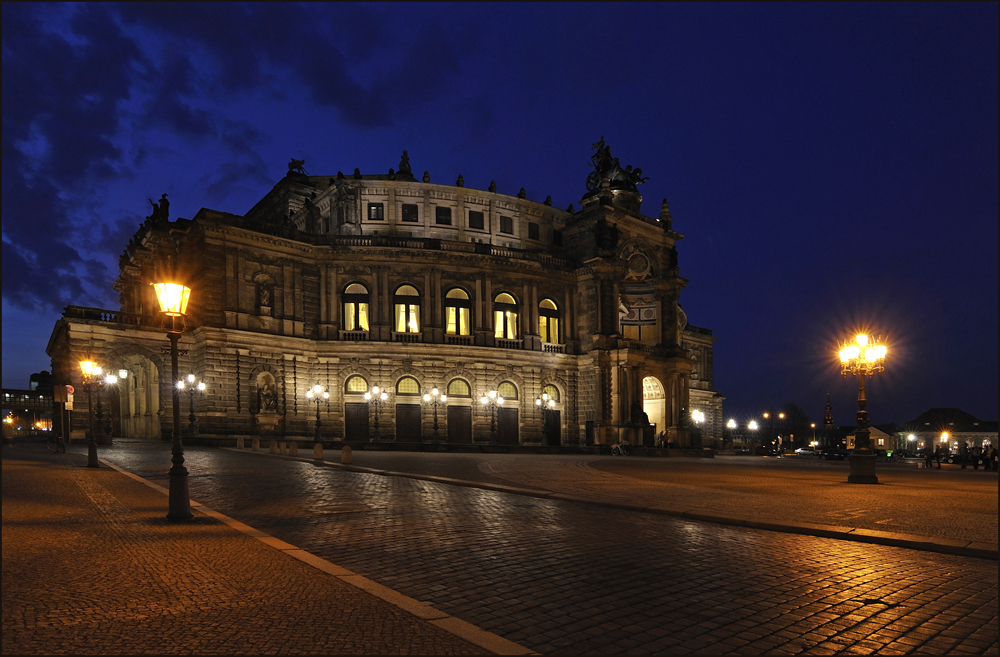 Schon wieder Semperoper...