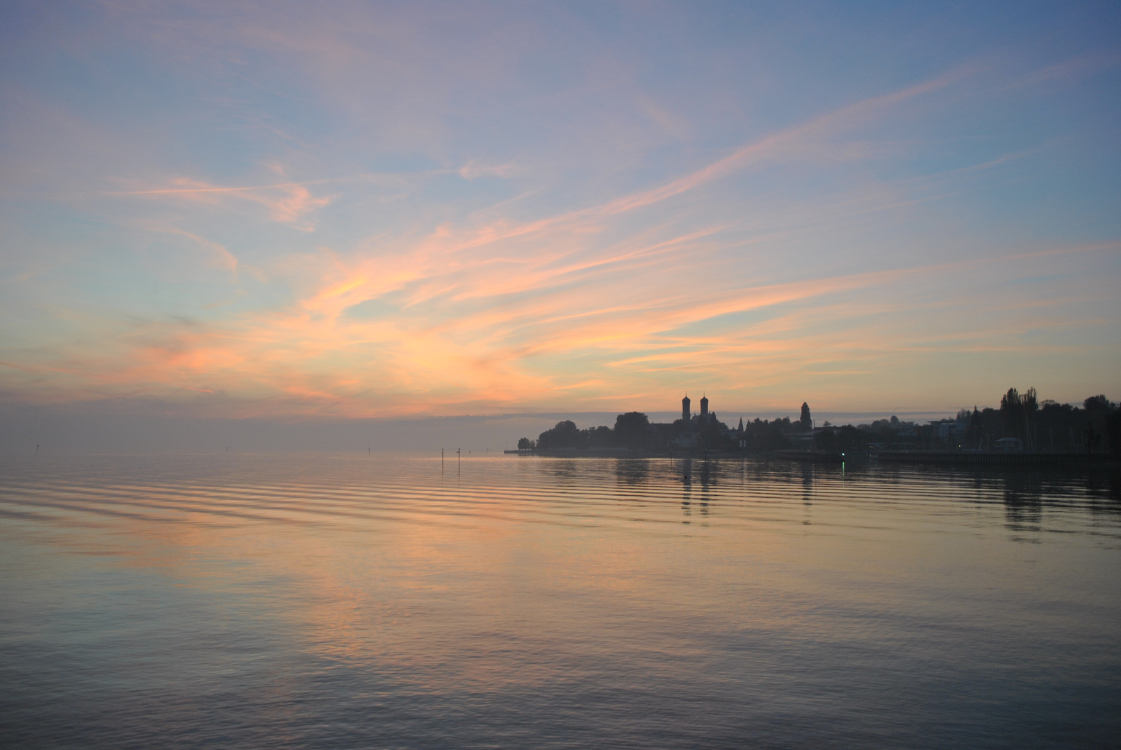 Schoner Roter Himmer über den Bodensee