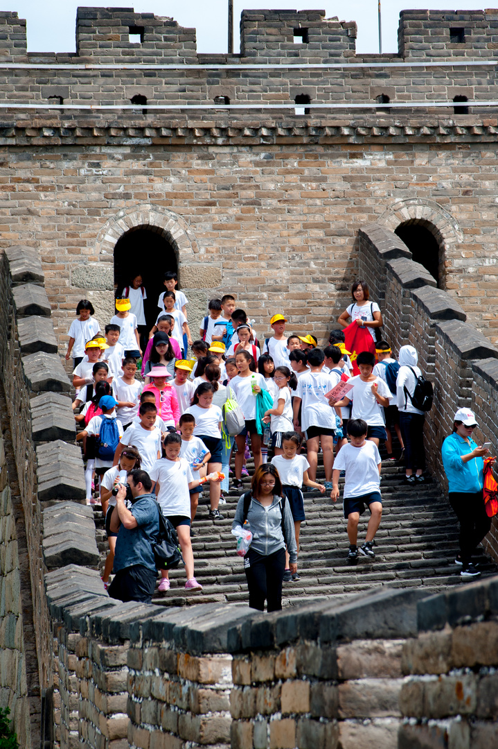 School class excursion to the Great Wall