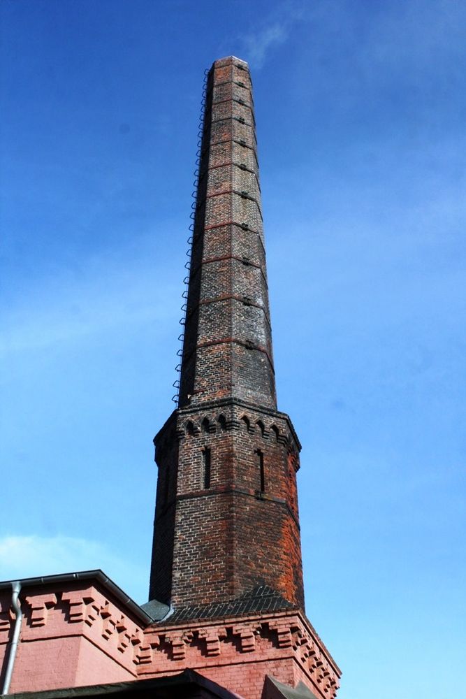 Schornstein der alten Marzipanfabrik Friesenweg