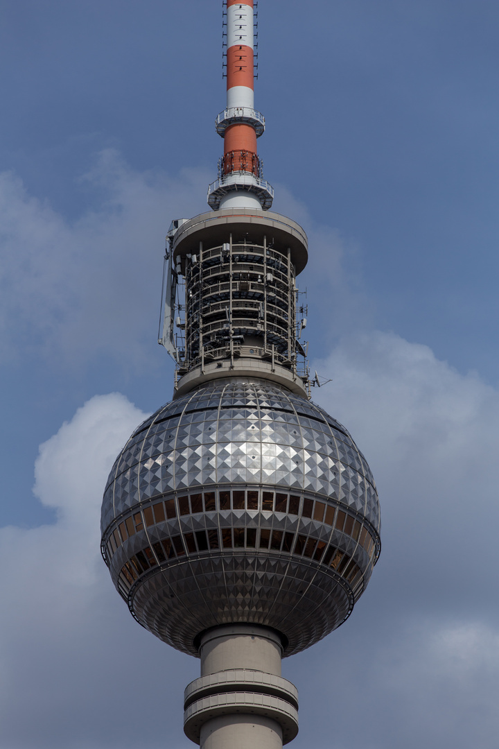 Schornstein mit Kugel