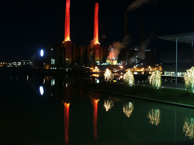 Schornsteine von VW in Wolfsburg zum 2. Advent