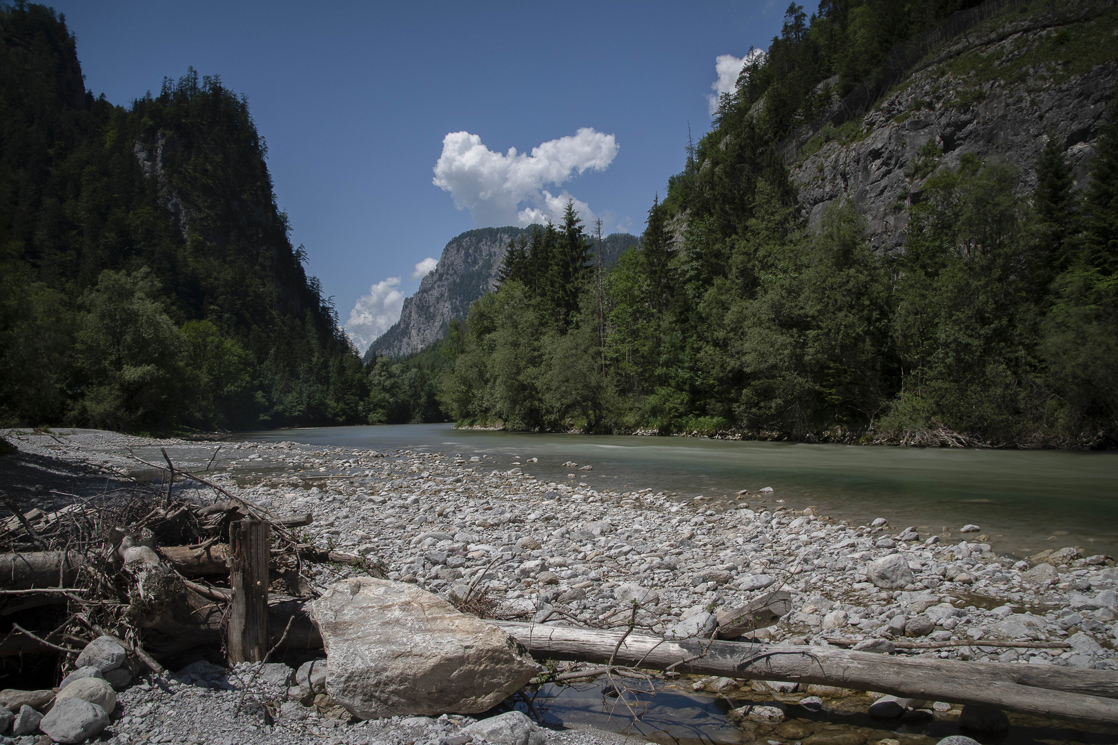 Schotterbank an der Enns im Gesäuse