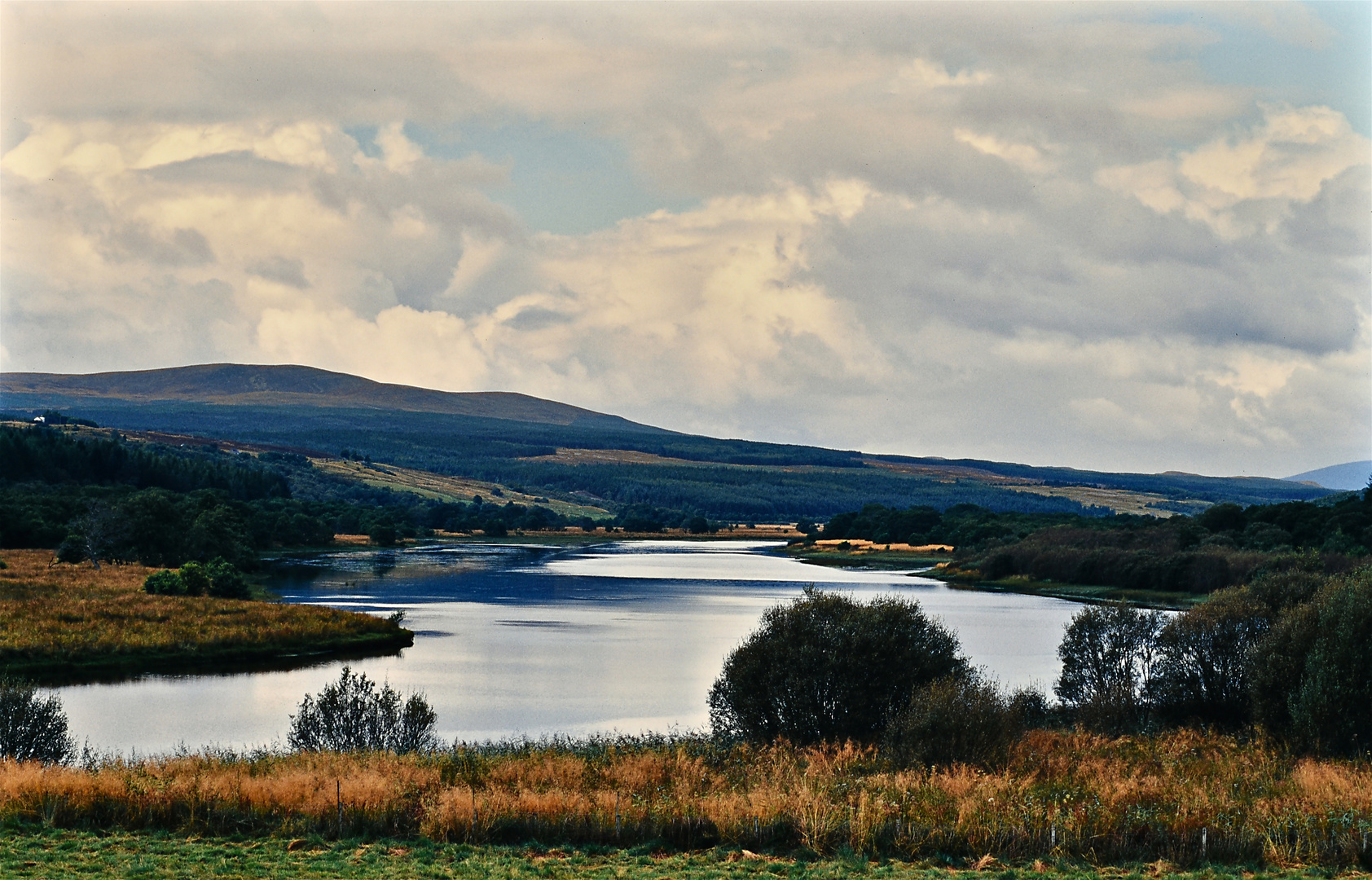 Schottische Seen- und Flusslandschaft