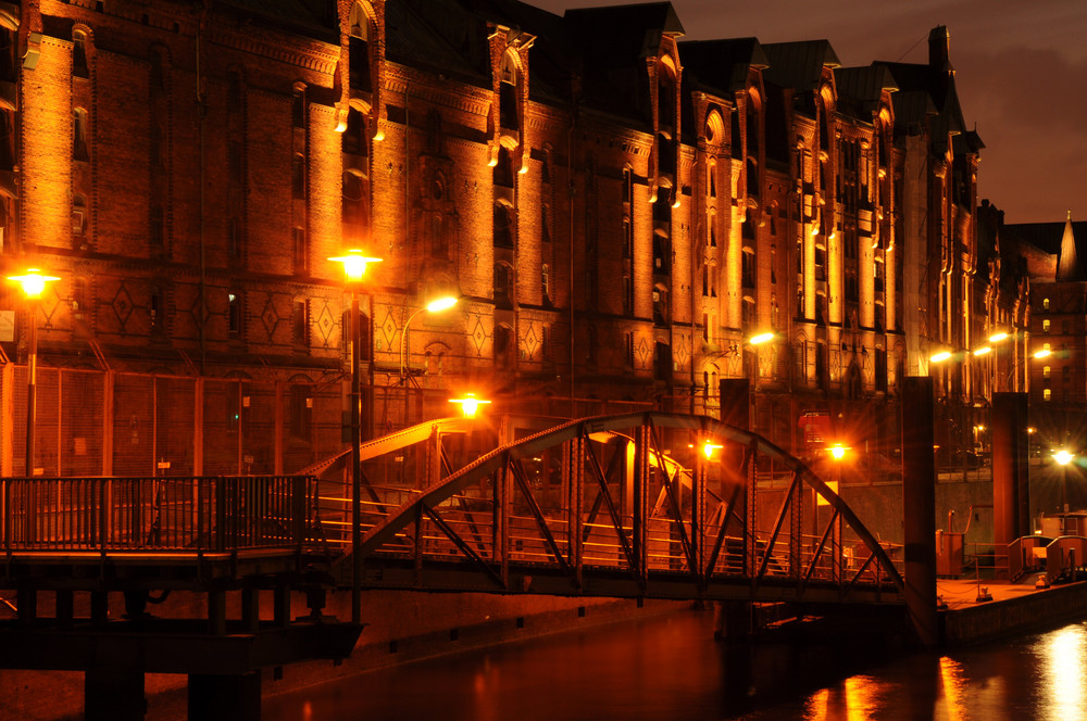 Schräge Brücke in der Speicherstadt