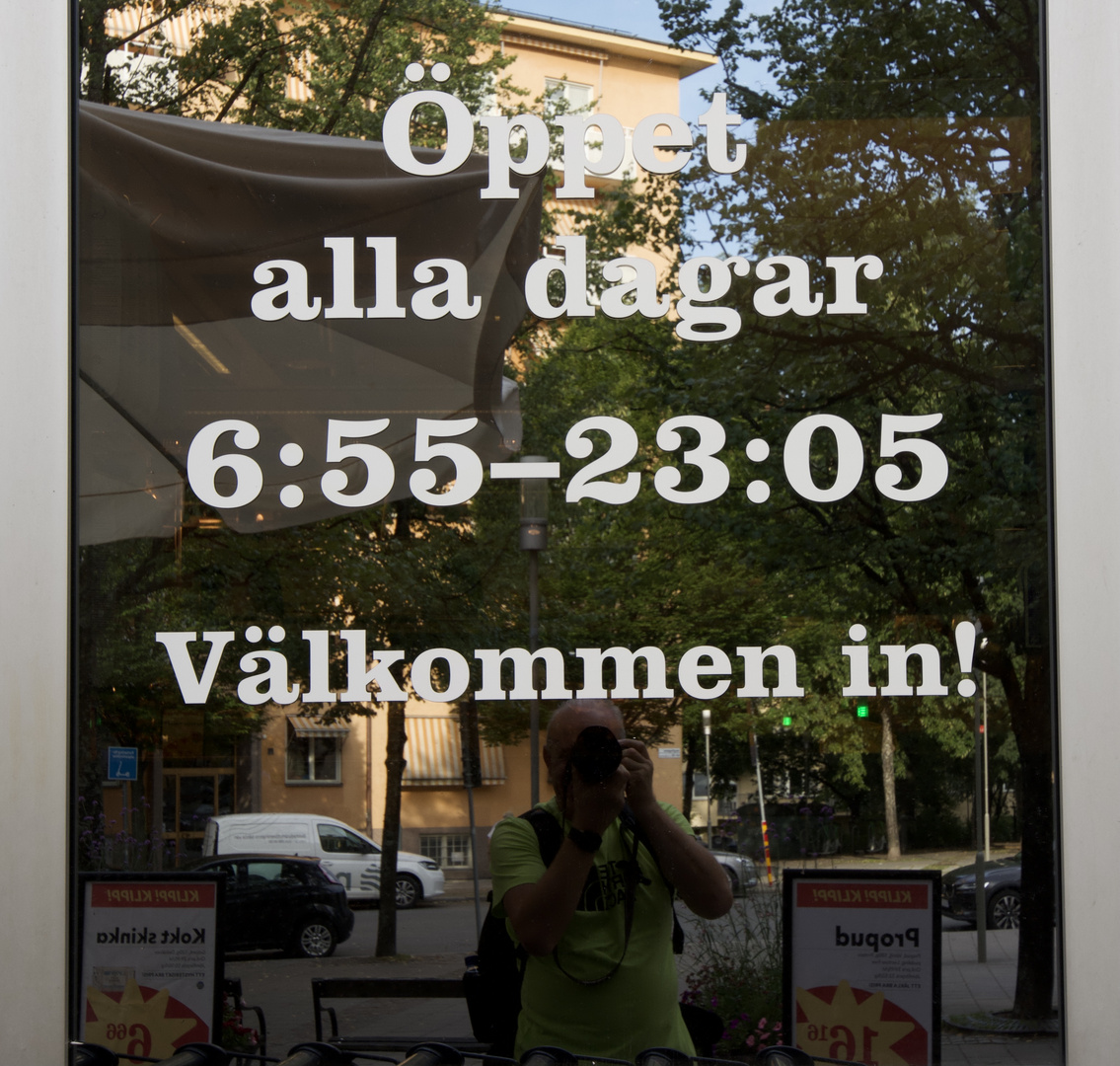 Schräge Öffnungszeiten ...