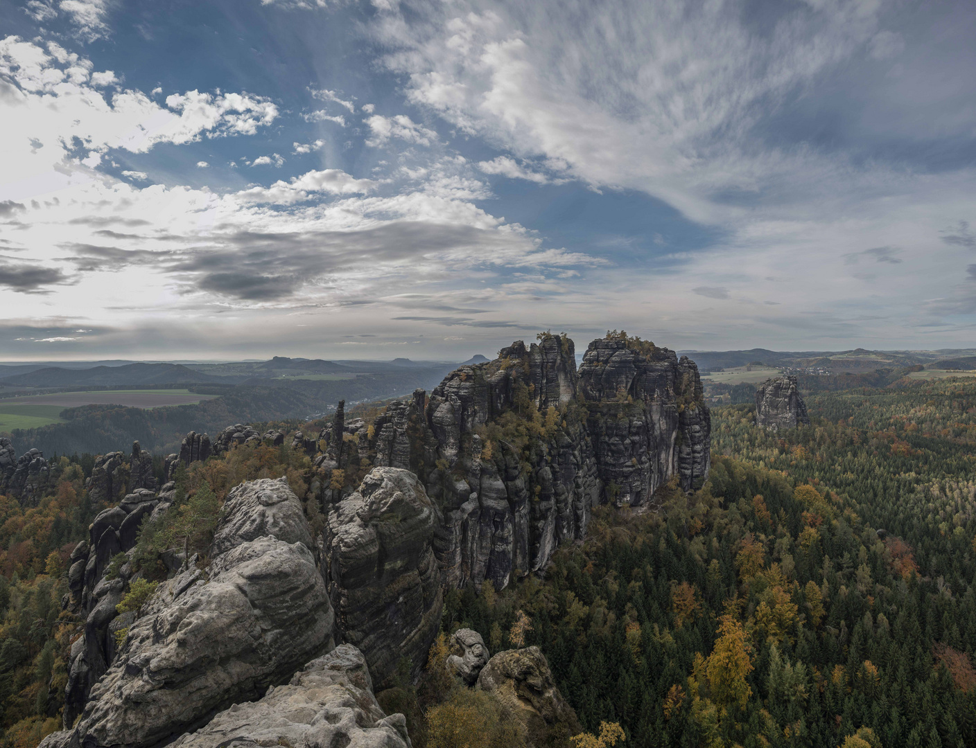 Schrammsteine im Elbsandsteingebirge 02