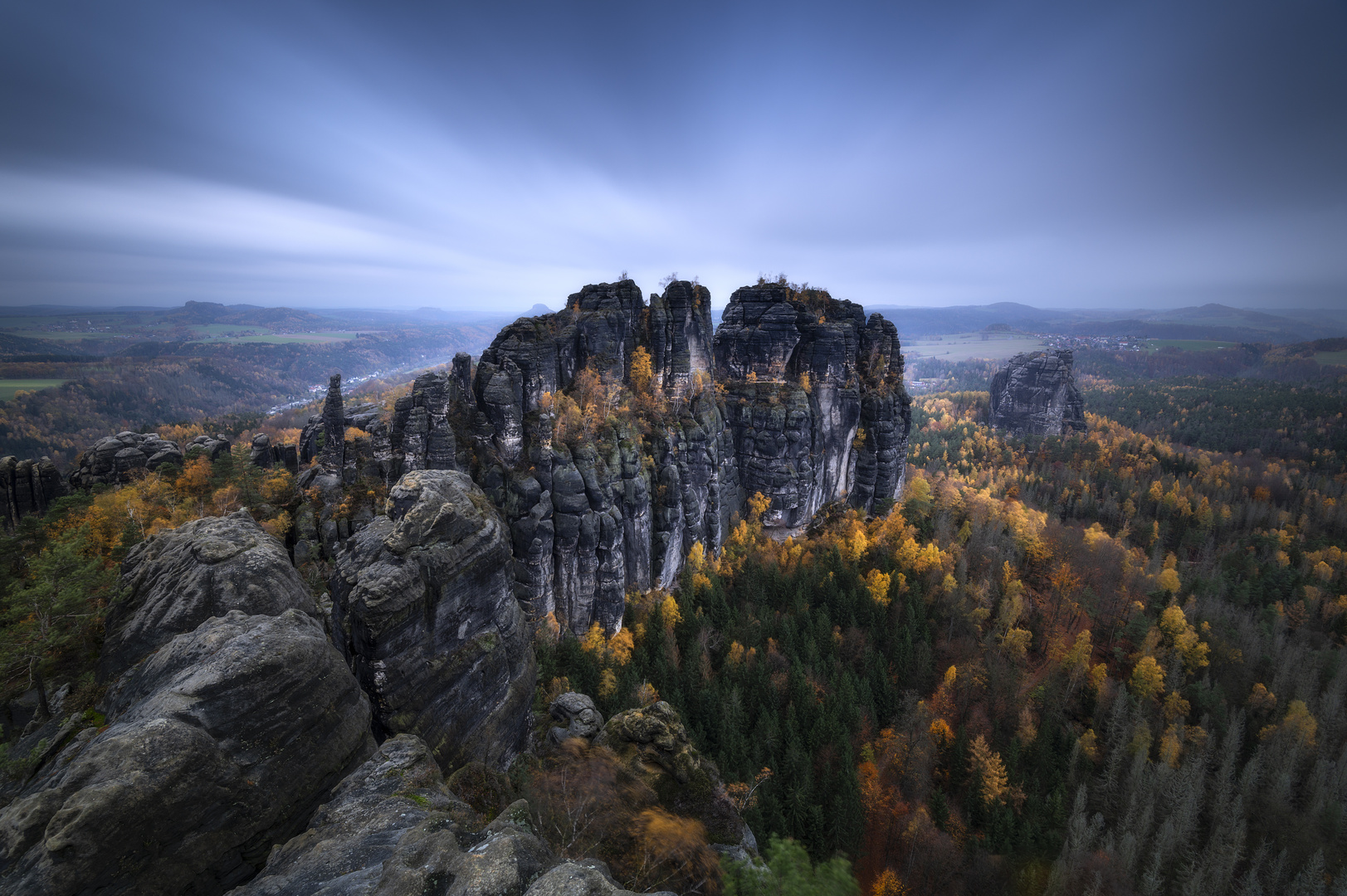 Schrammsteine im Herbstkleid