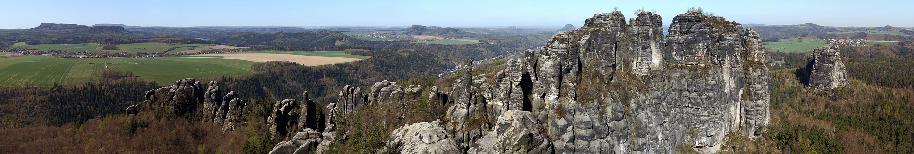 Schrammsteine in der Sächsischen Schweiz gestern Morgen von der Schrammsteinaussicht aus...