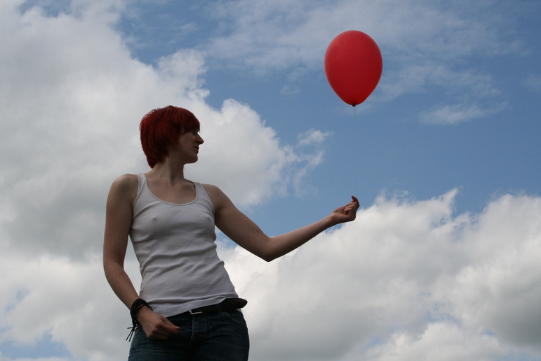 schreib "roter ballon" rein oder sowas, is doch eh egal!