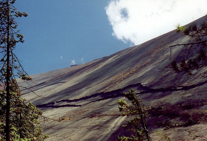 Schroffe Felsen - 1