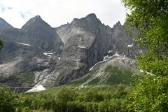 Schroffe Felsen am Trollveggen