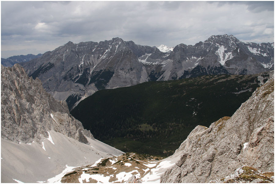 Schroffe Tiroler Bergwelt