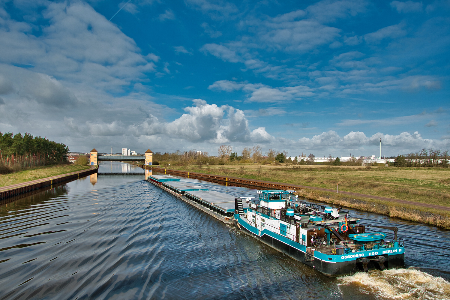 Schubverband  „Edo“ auf den Mittellandkanal 