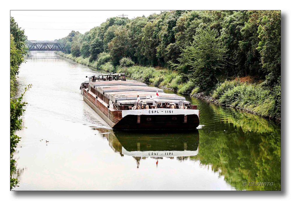 Schubverband mit 1 Schubeinheit auf dem Mittelland Kanal