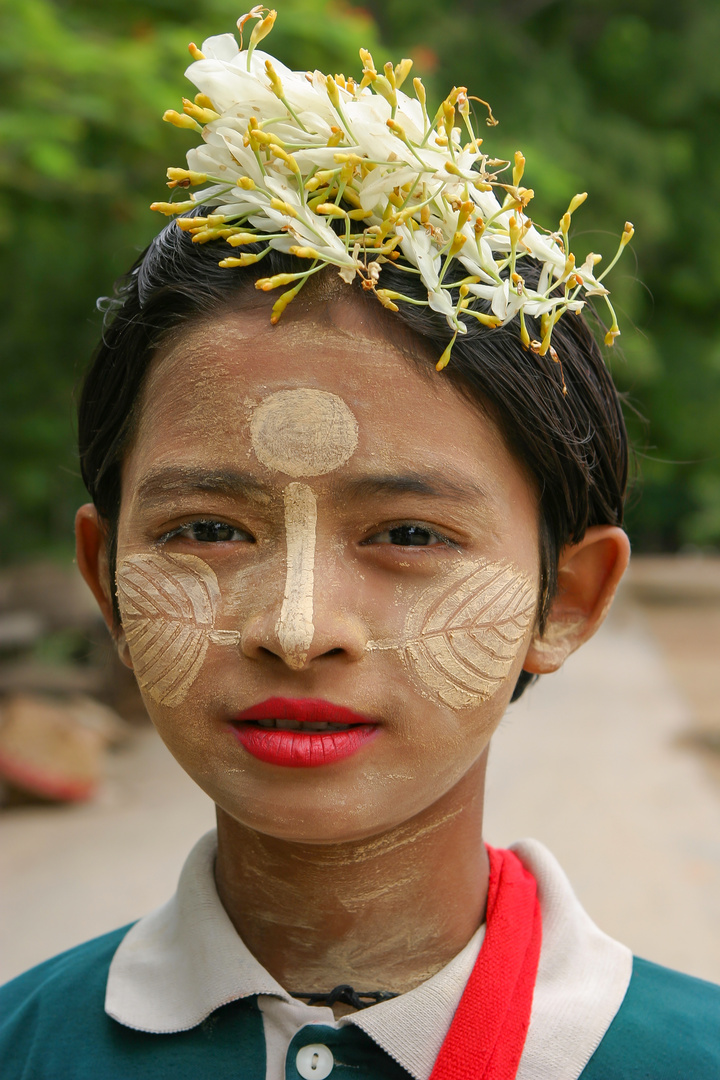 Schülerin in Mandalay