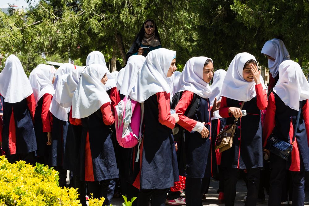 Schülerinnen in Hamadan